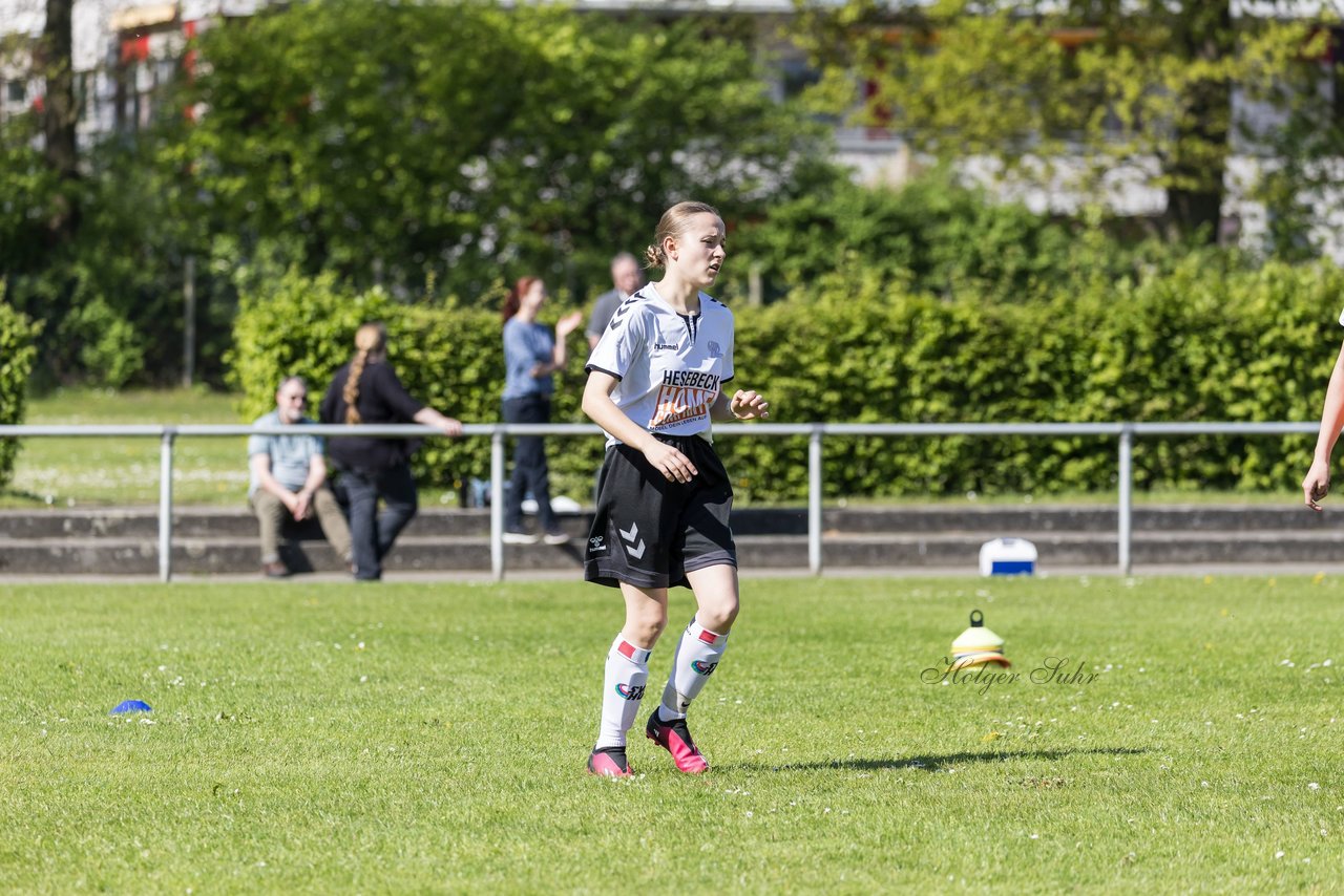 Bild 102 - wBJ SV Henstedt Ulzburg - FSG Oldendorf Itzehoe : Ergebnis: 6:3